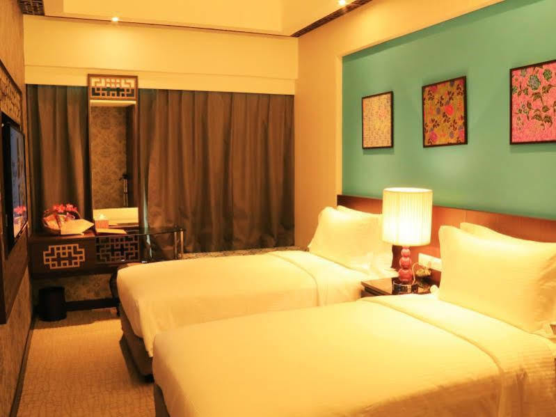 Estadia Hotel Malacca Екстериор снимка