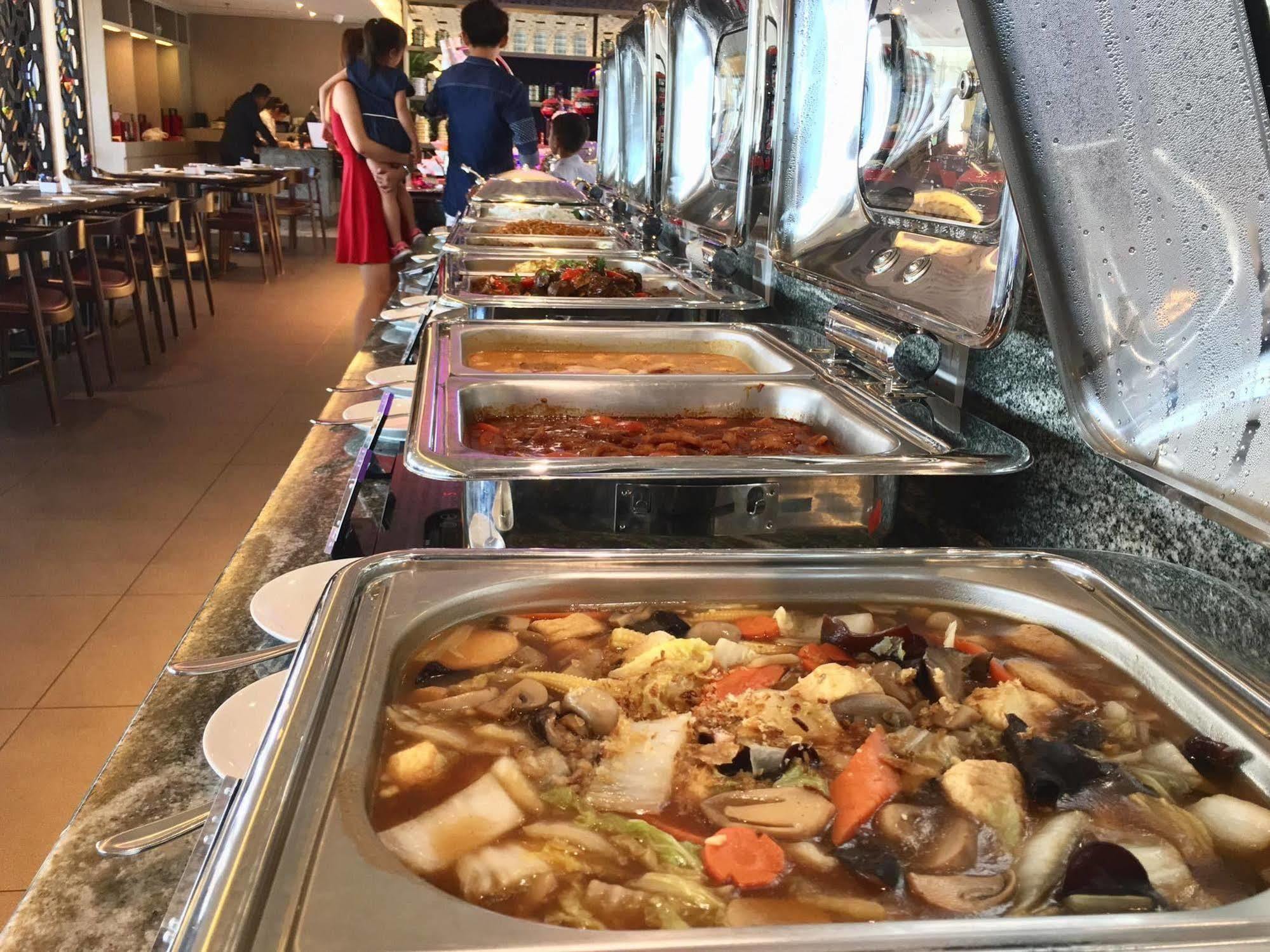 Estadia Hotel Malacca Екстериор снимка