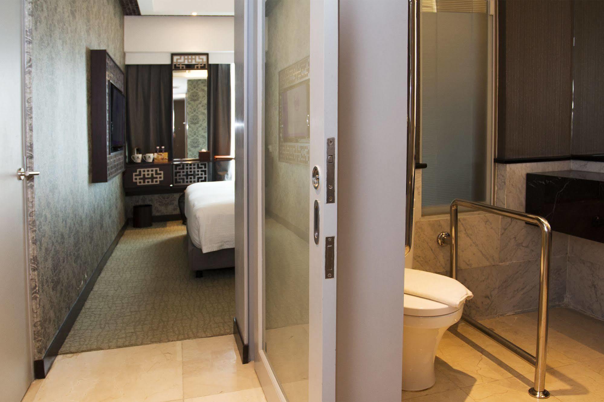 Estadia Hotel Malacca Екстериор снимка