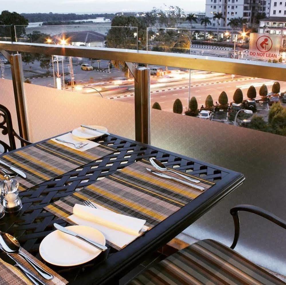 Estadia Hotel Malacca Екстериор снимка